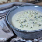 Crème de chou-fleur à la poire et à la Fourme d'Ambert