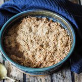 crumble de pommes délicieusement parfumé au spéculoos